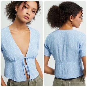 PACSUN LA Hearts light blue floral double tie front top short sleeve blouse